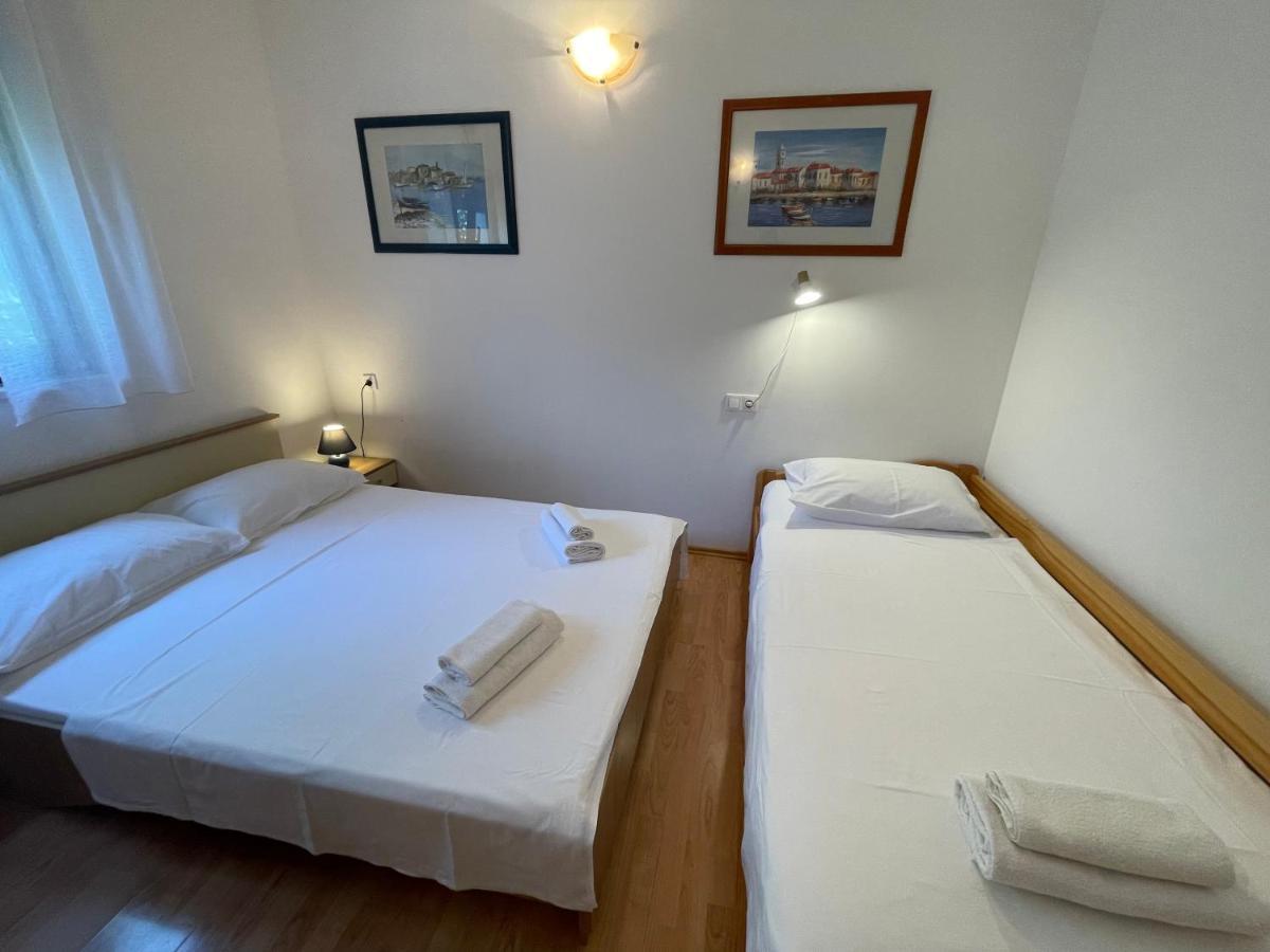 Apartment Jakasa Trogir Exterior foto