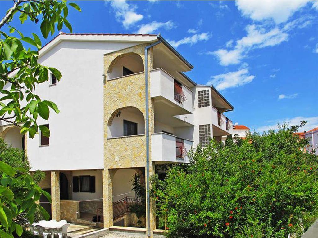 Apartment Jakasa Trogir Zimmer foto